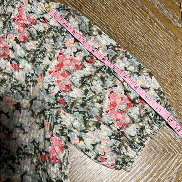 NWT LOFT|Floral Blouse|Size Medium - Picture 4 of 7